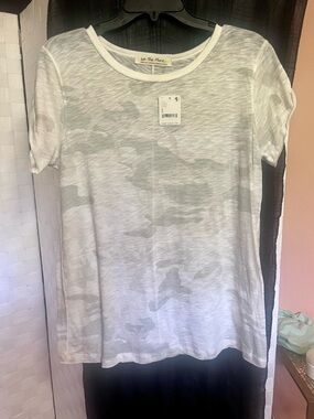 NWT! Wo Sz L We The Free Camo Short Sleeve Tee